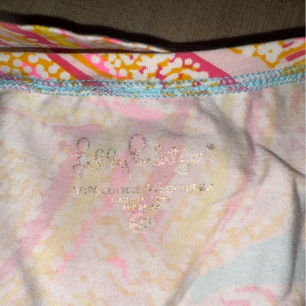 Lilly Pulitzer Pink and Blue V-Neck Short Sleeve Women’s Tee - Picture 2 of 4
